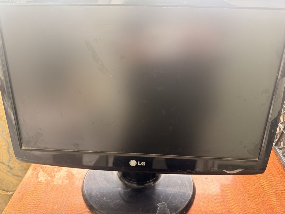 монитор Lg для компьютера или камер