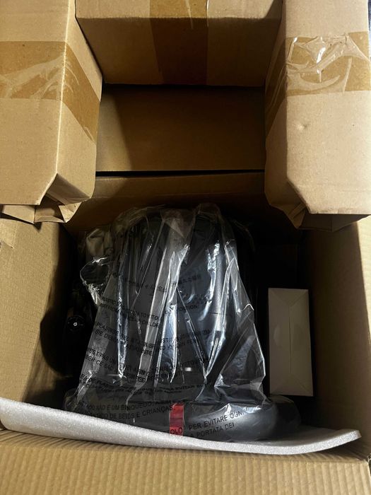 Волан с педали Thrustmaster t248-p PC/playstation като нов