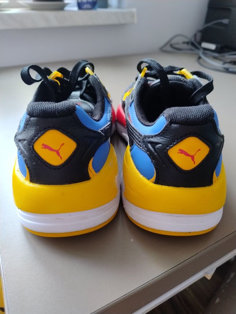 Adidași Puma Nr. 36