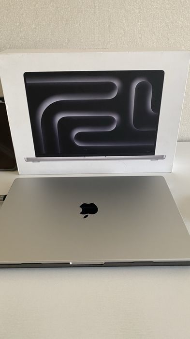 Macbook Pro 16 m4 pro