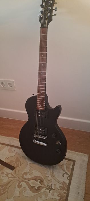 Les Paul Epiphone и комбик Line 6 Spider V20