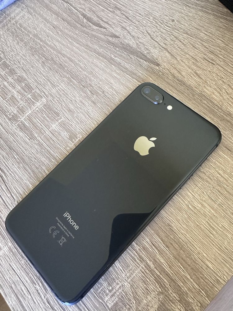 iPhone 8 plus 64 GB