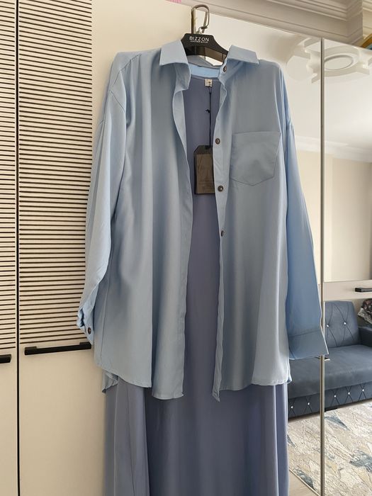 Продам новый костюм  тройкасмотрите мои фото есть еще сарафаны платье