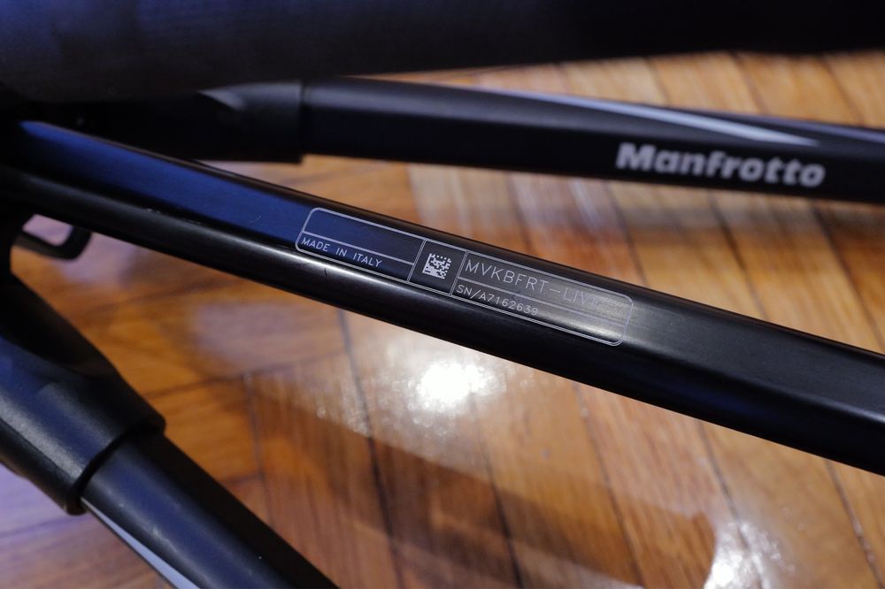 Trepied Manfrotto Befree Live twist camere dslr si video Cap MVH400AH