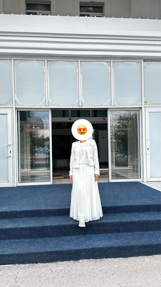 Продам оригинальную тройку