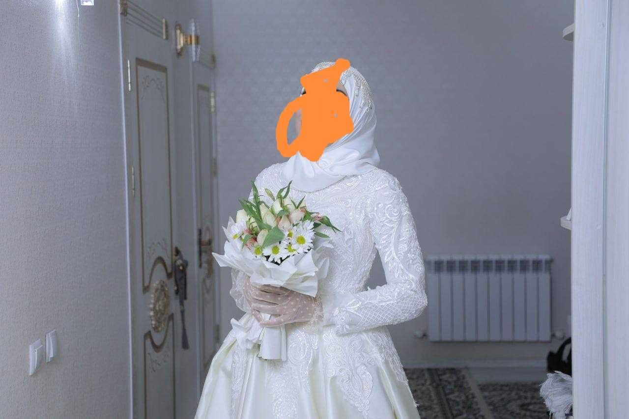Продаётся свадебная платья