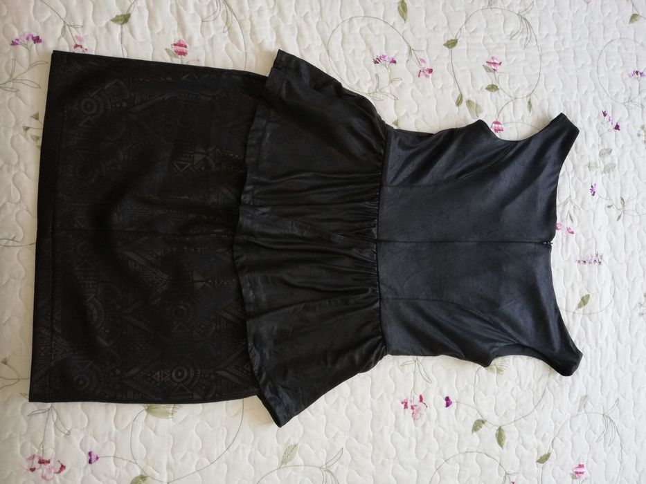 Дамска черна рокля на Ками 44 номер