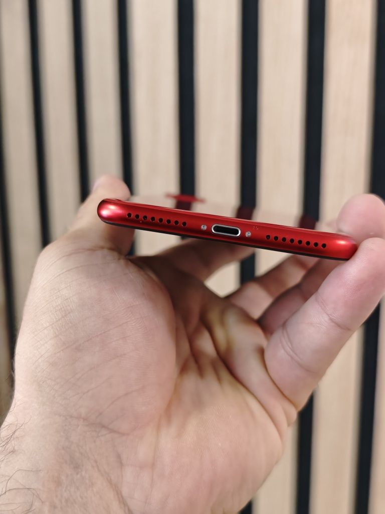 iPhone 8 plus Red Product