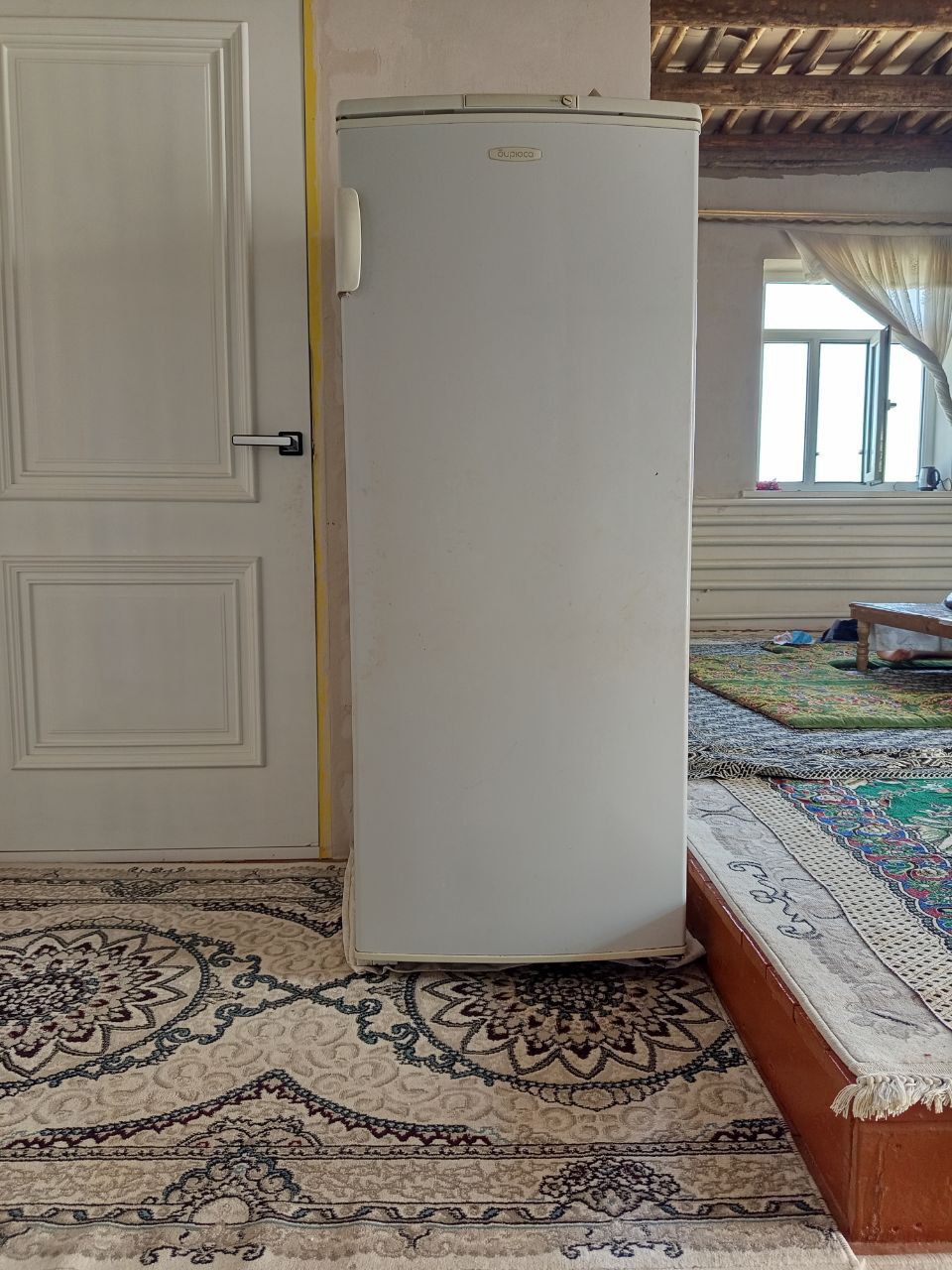 Холодильник сатылады