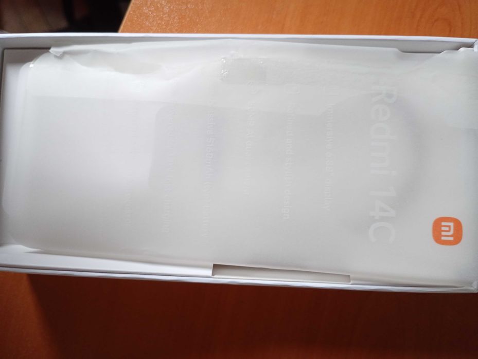 Безупречен Xiaomi Redmi 14C 16/256 GB