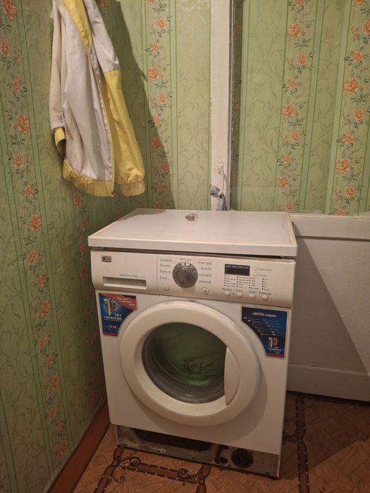 Продам стиральную машину автомат