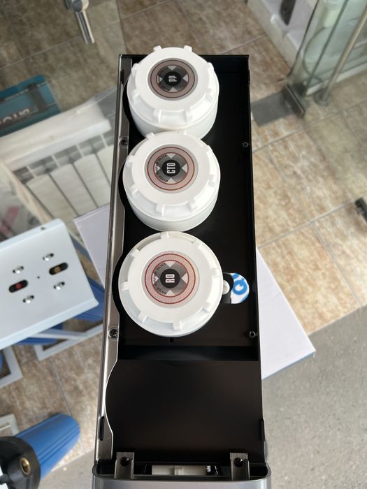 Фильтр обратного осмоса К7 и К5 в закрытом корпусе с цифровым дисплеем