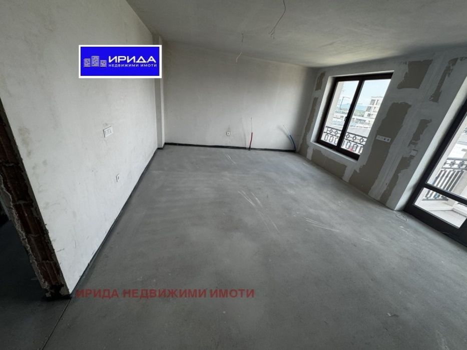 Просторен четиристаен апартамент в Кръстова вада с АКТ 16 в