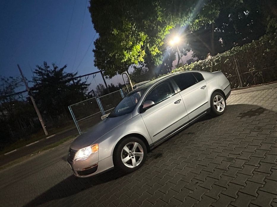 Vând Volkswagen Passat B6, an 2007, 1.9 TDI 105cp,