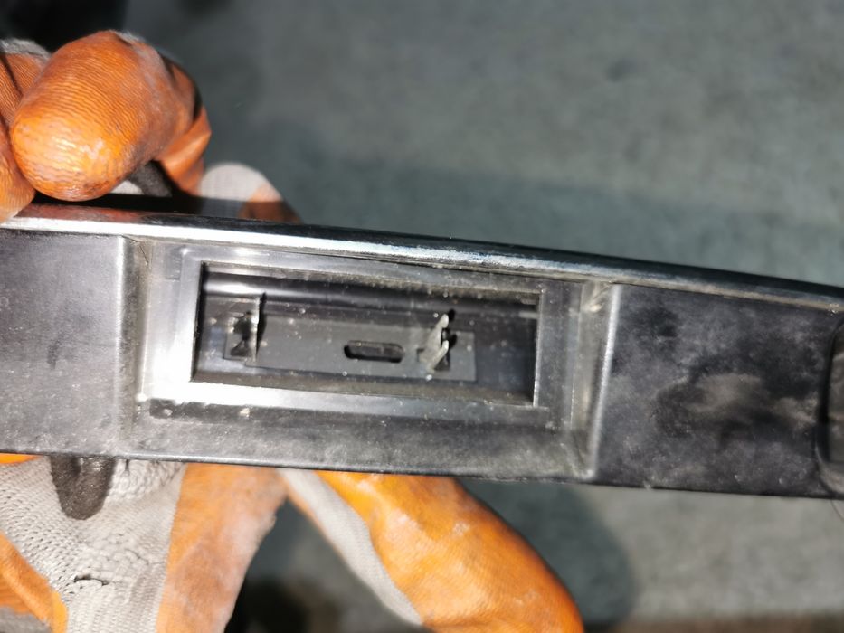 Лайсна за заден капак за BMW e39 комби