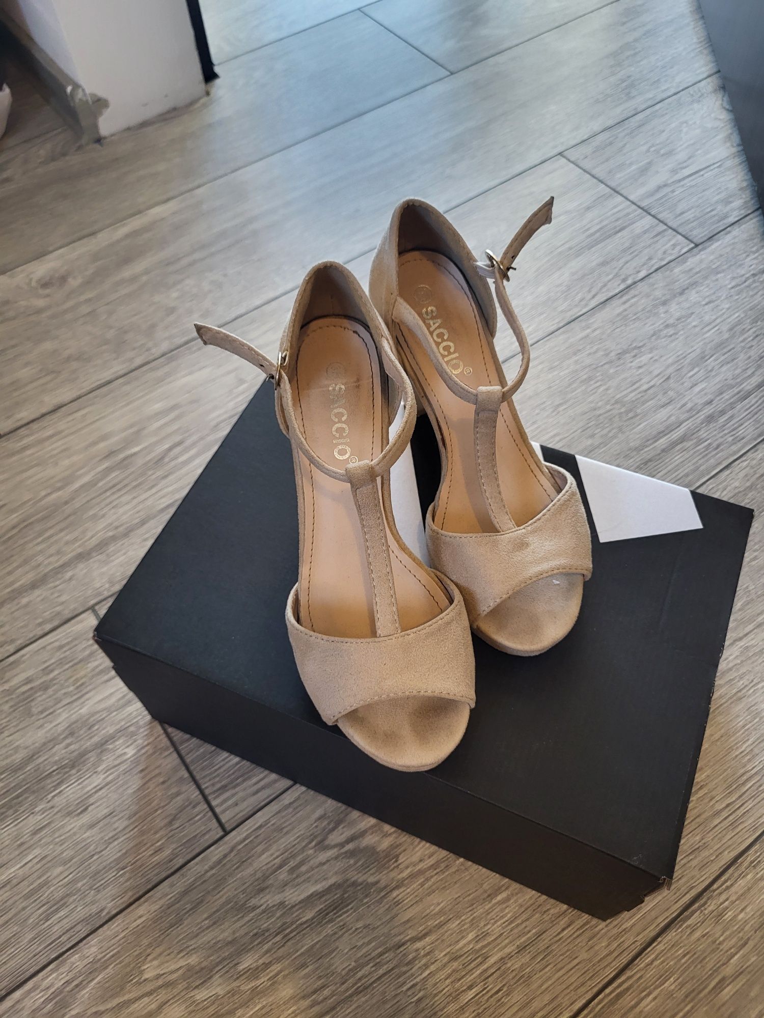 Sandale elegante