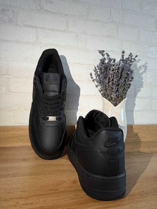 Nike Air Force 1 Black