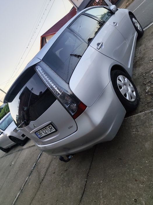 Mitsubishi Grandis