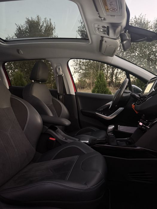 Peugeot 2008 1.2 benzina 110cp euro 6 CROSSWAY panoramic jante piele
