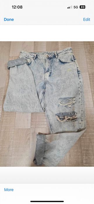 Дънки Bershka запзени S/М размер
