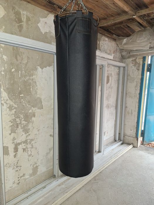 Продам боксерскую грушу