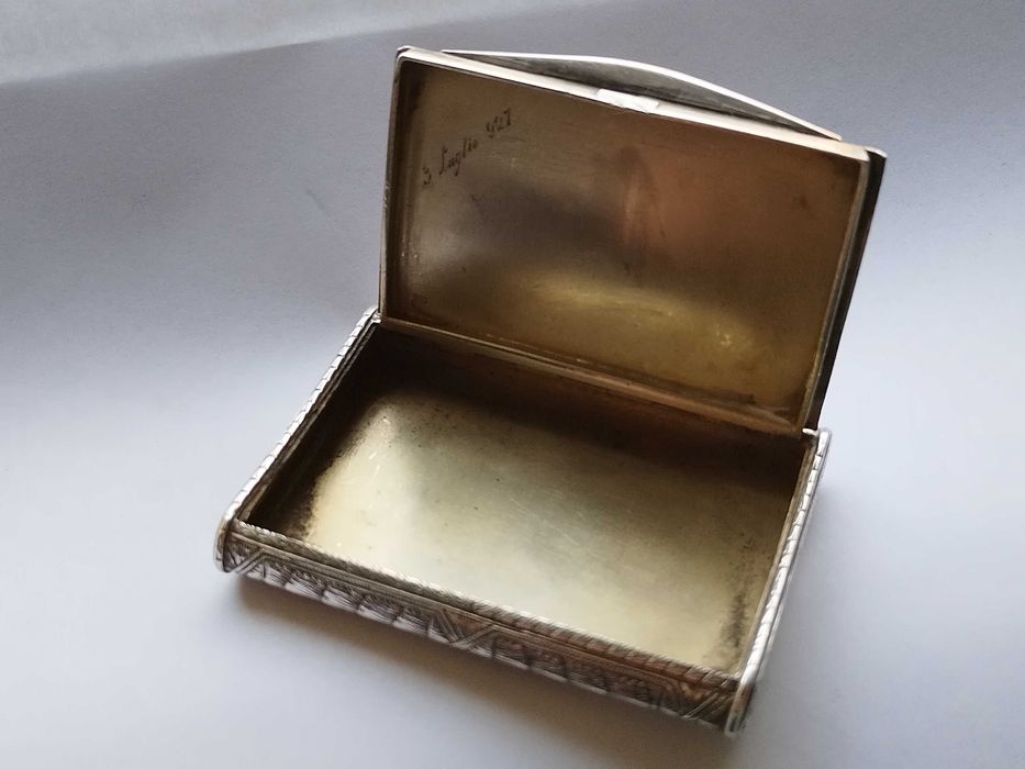 Argint masiv cu insertii aur 22k