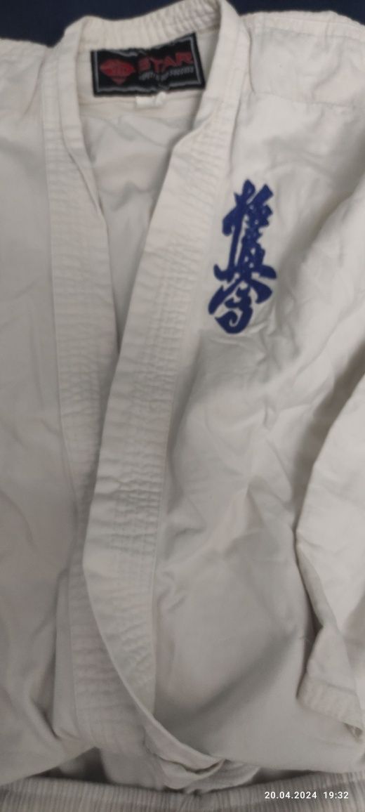 Продам кимоно для каратэ б у