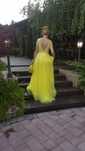 Rochie galbena lunga cu model paiete