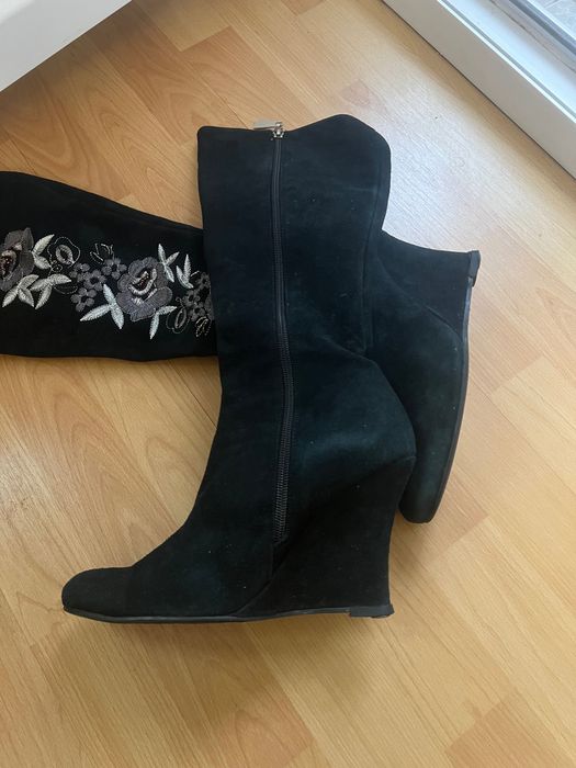 Дамски ботуши с цип