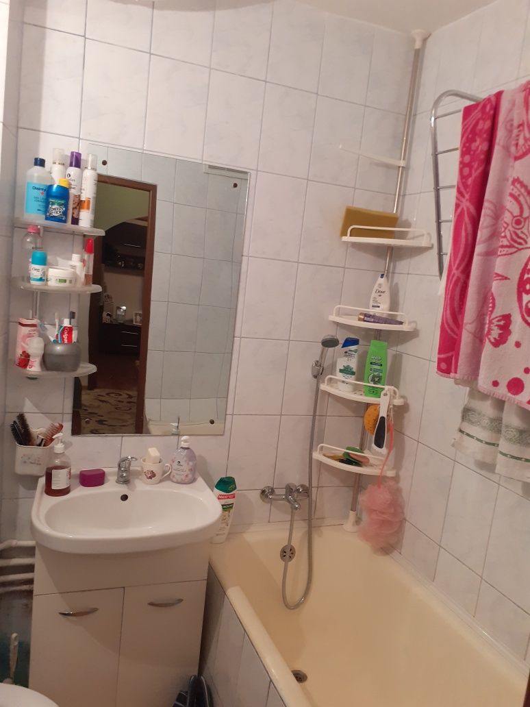 Vand apartament 2 camere
