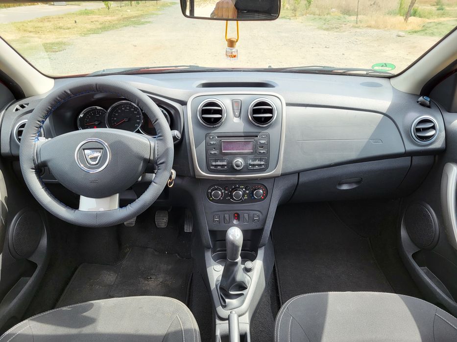 Dacia logan mcv break . 2014 euro 5. Gpl . Clima. Geamuri electrice.