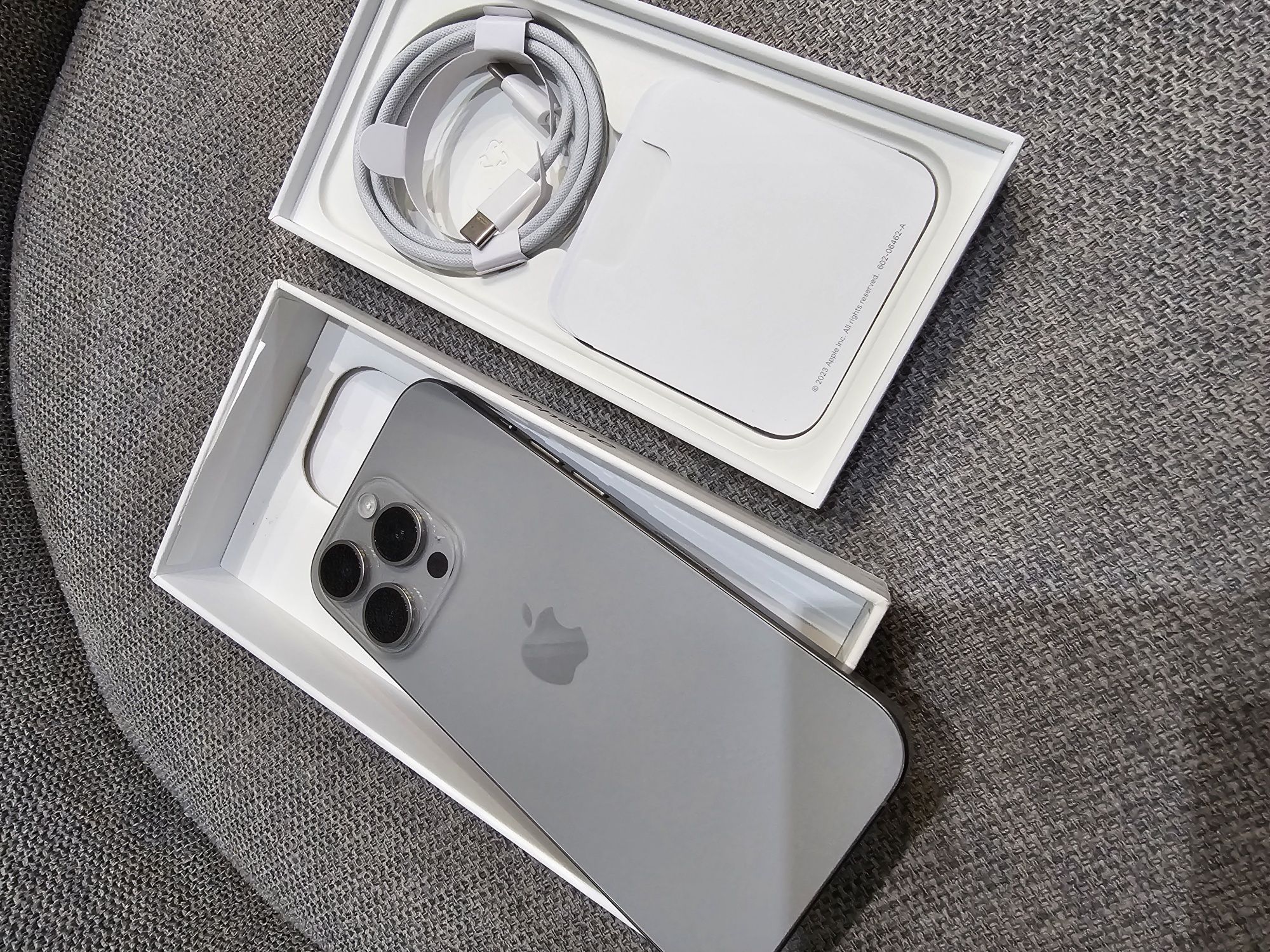 Iphone 15 pro 256 g