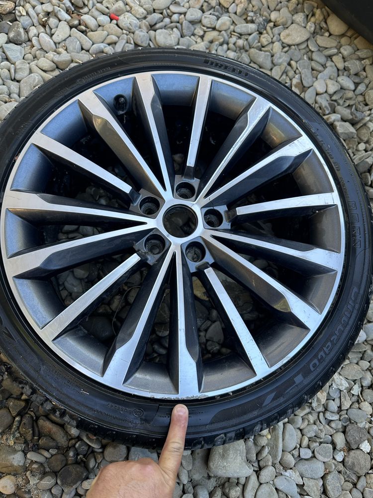 Jantă r 19 skoda superb 3.cod:3v0601025.a.q.