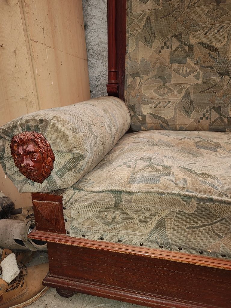 Mobila veche,divan