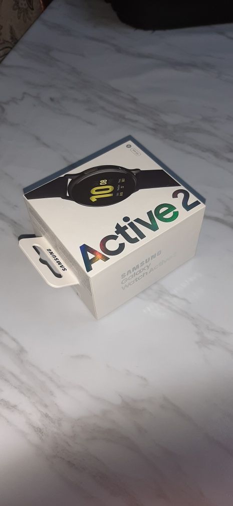 Смарт-часы  Samsung Active 2