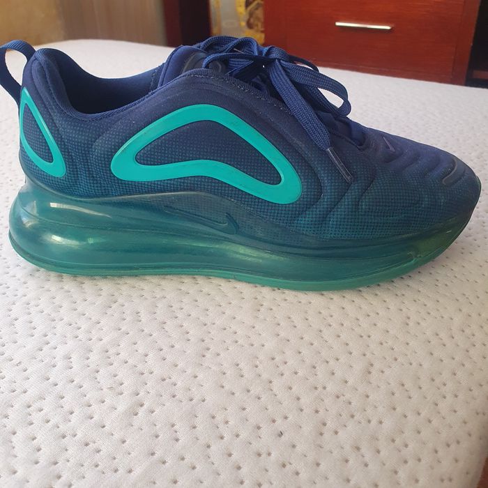 Nike air 720 adidas