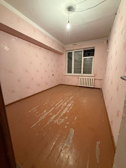 Продаётся 2/4/4 Кирпичный дом юнусабад 4 квартал Ориентир Сезам