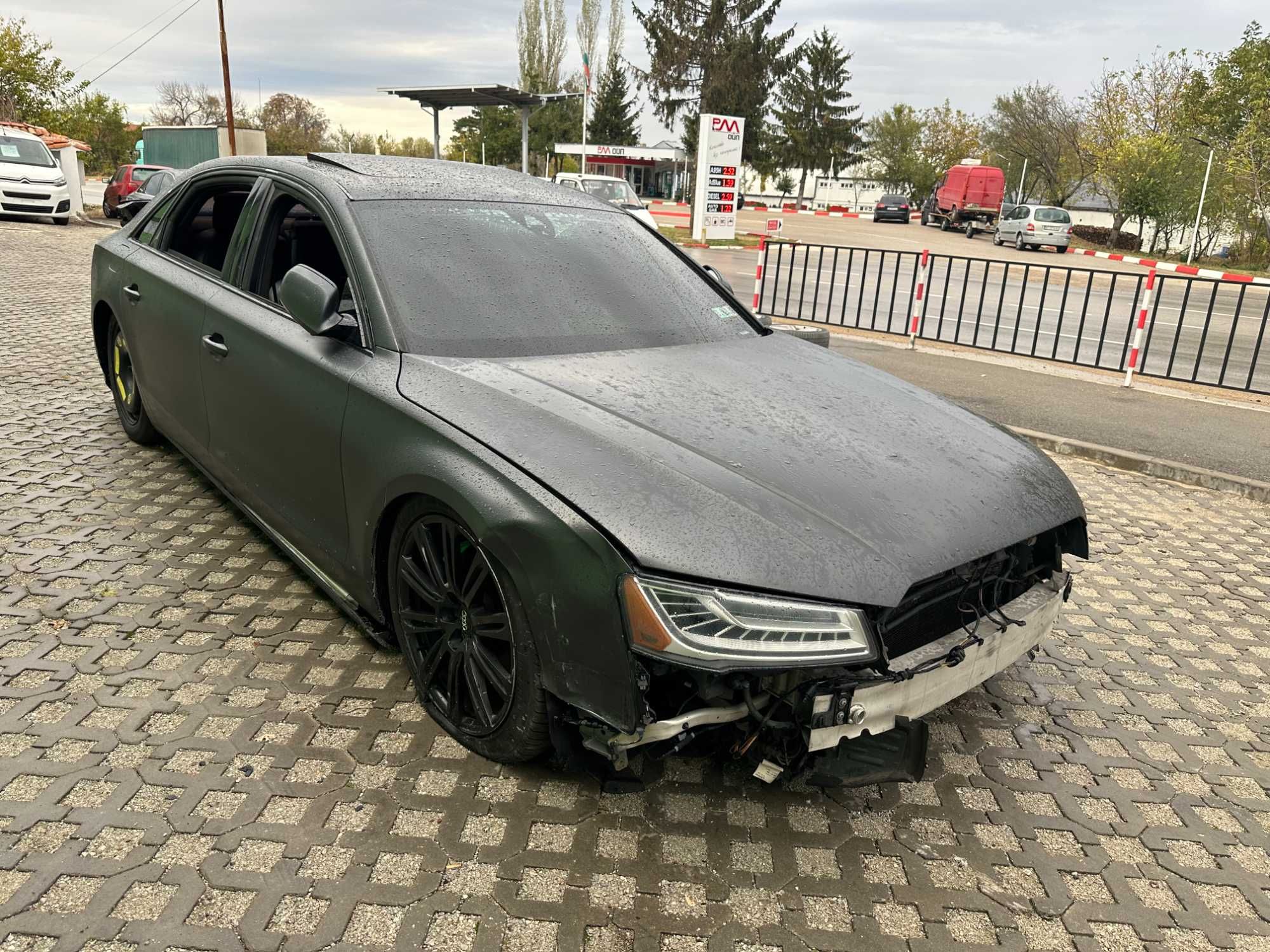 Audi A8 3.0TFSI На части