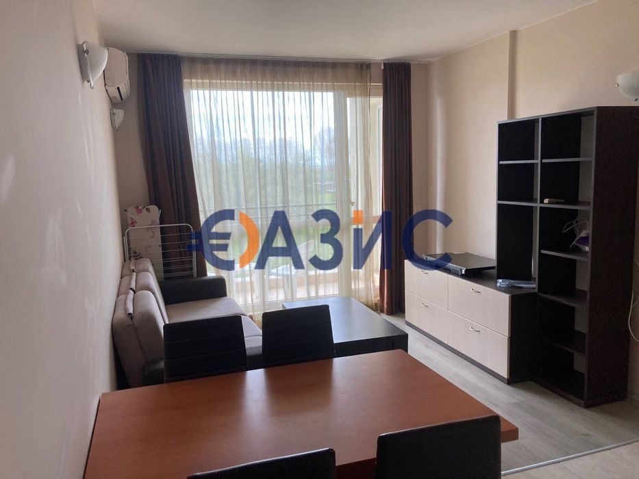 Продава се Двустаен апартамент в к.к. Слънчев бряг - 61 кв.м за 1279 €/кв.м - Снимка #4