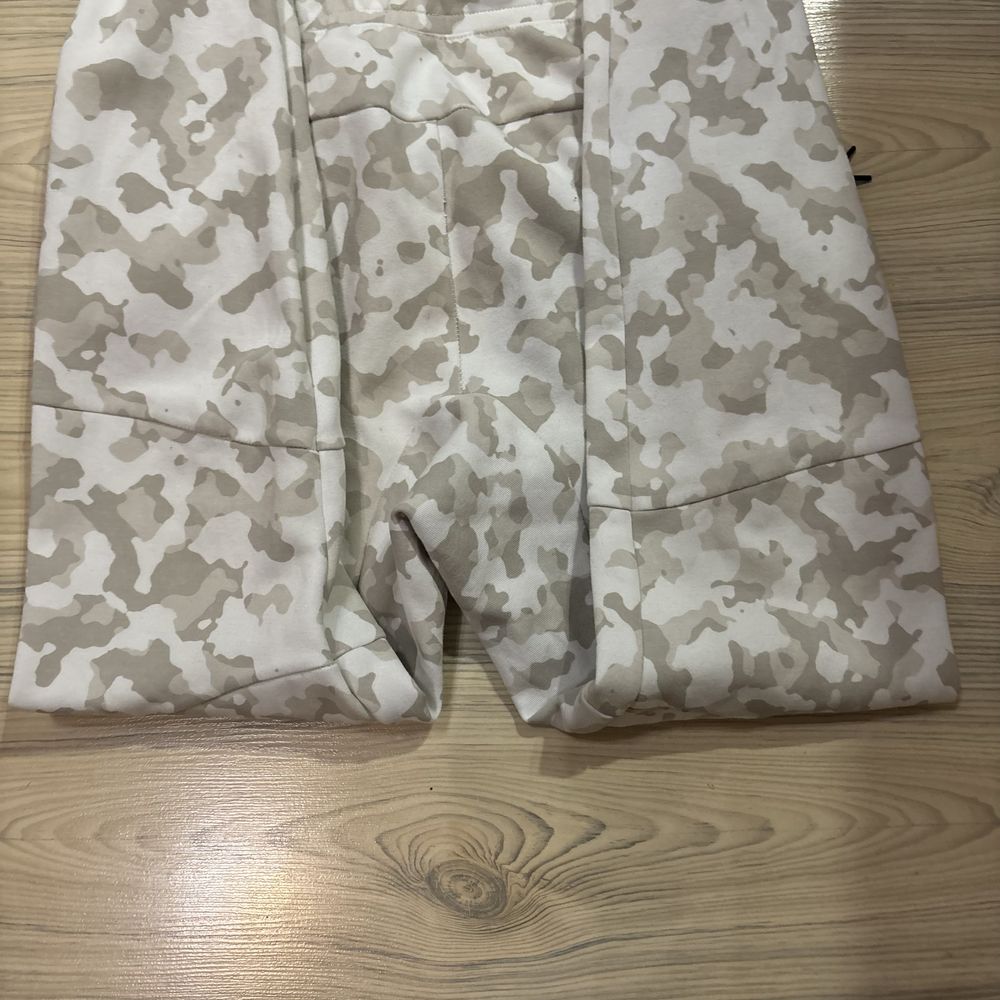 Рядък Nike Tech Fleece мъжки екип