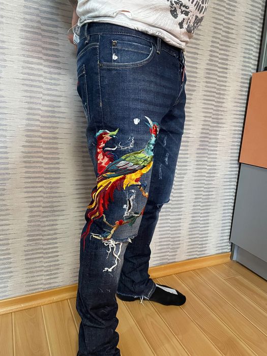 Мъжки дънки с бродерия