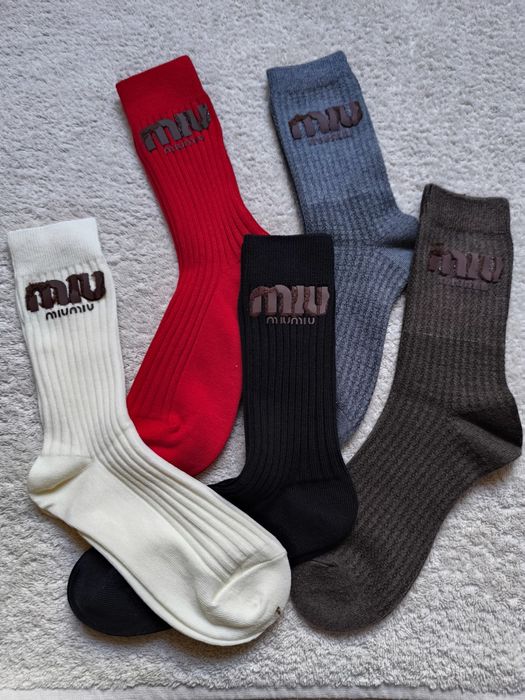 Дамски чорапи различни цветове