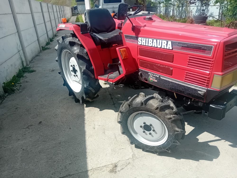 Tractor japonez shibaura 21.5 cai