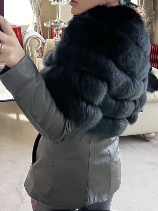 Кожено яке с естествен косъм от лисица