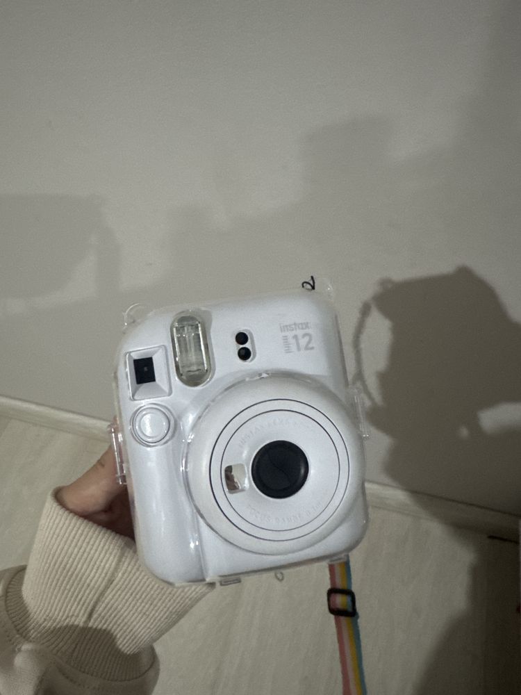Instax.   12 mini.
