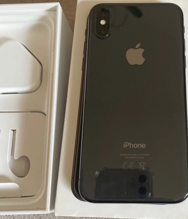 Iphone xs doar azi bateria 100