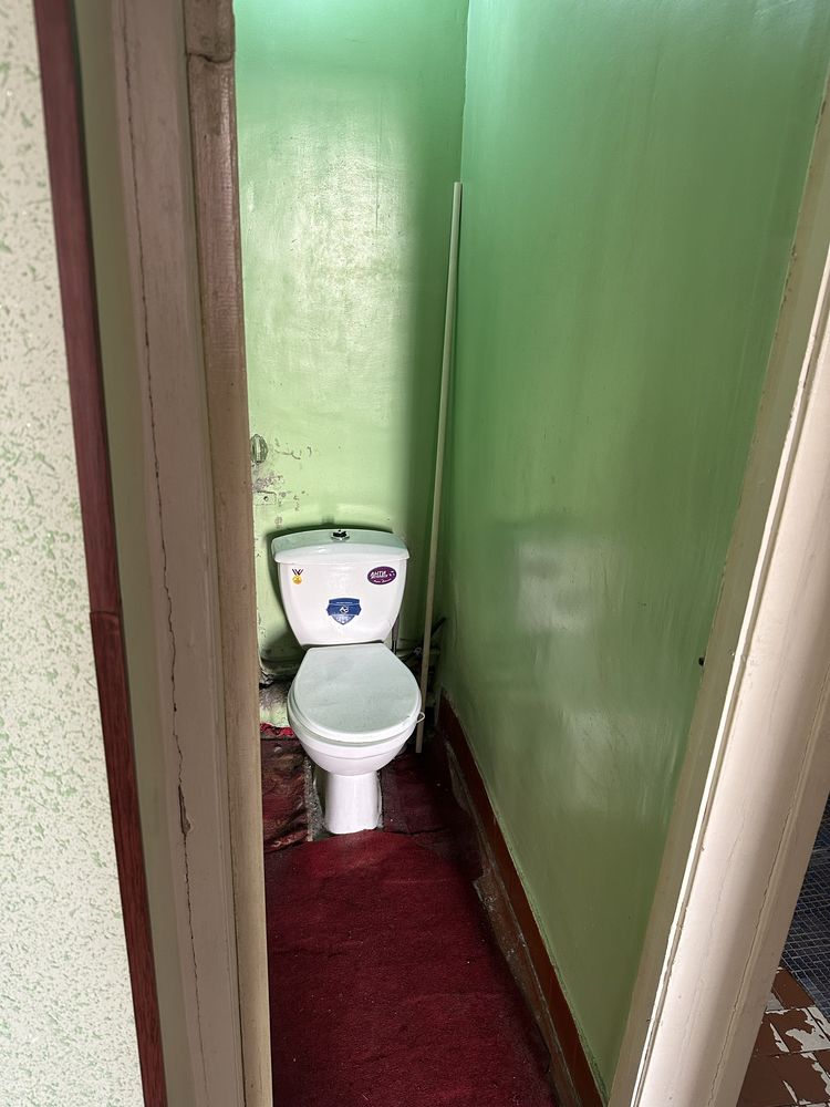 Tinchlik metro 2 xonali kv Srochna sotiladi