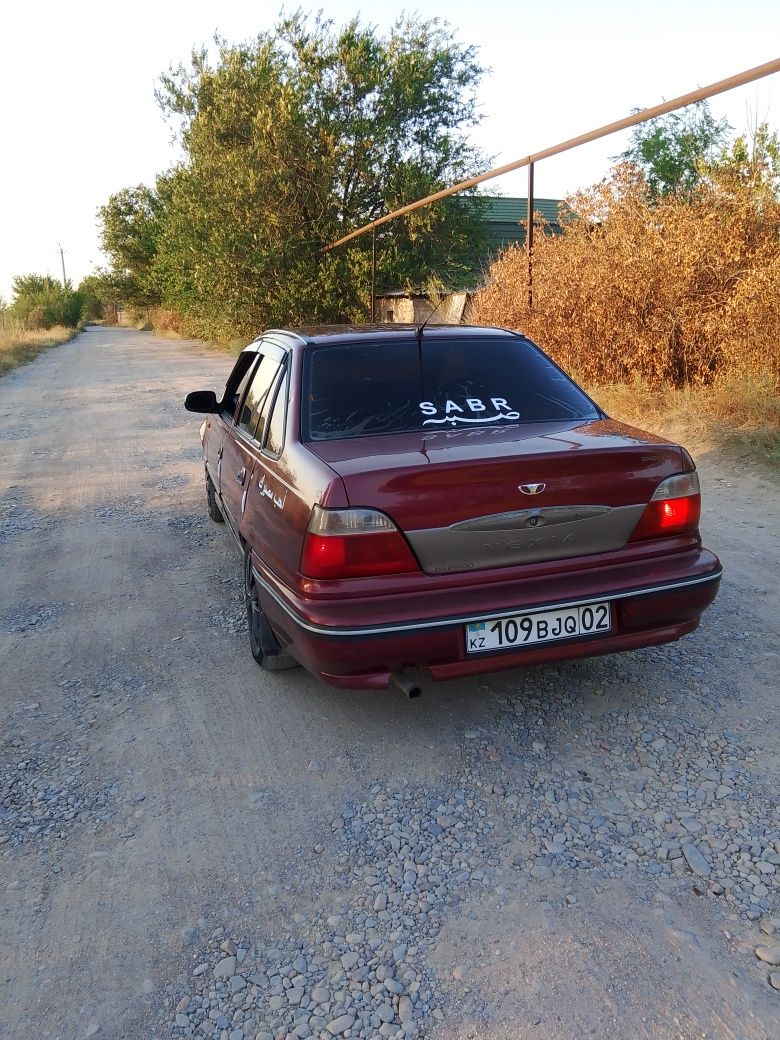 Срочно продам нексия 1