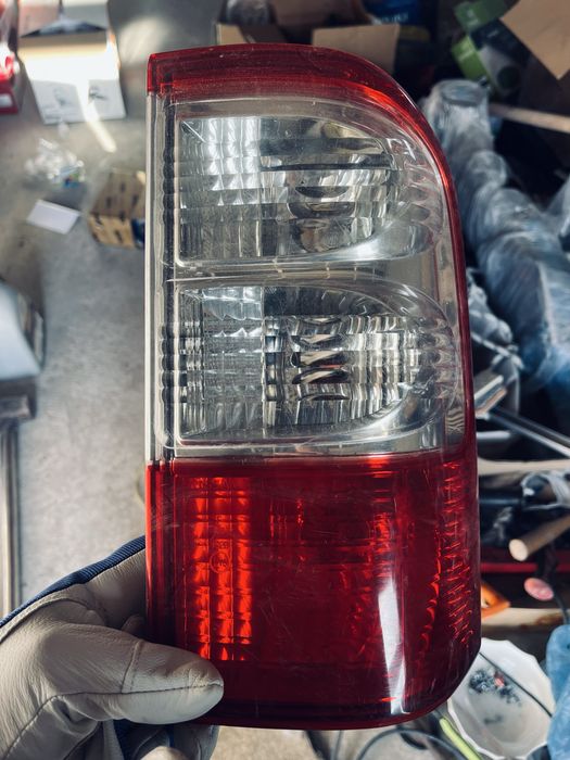 Задний фанарь Nissan Patrol Y61 оригинал