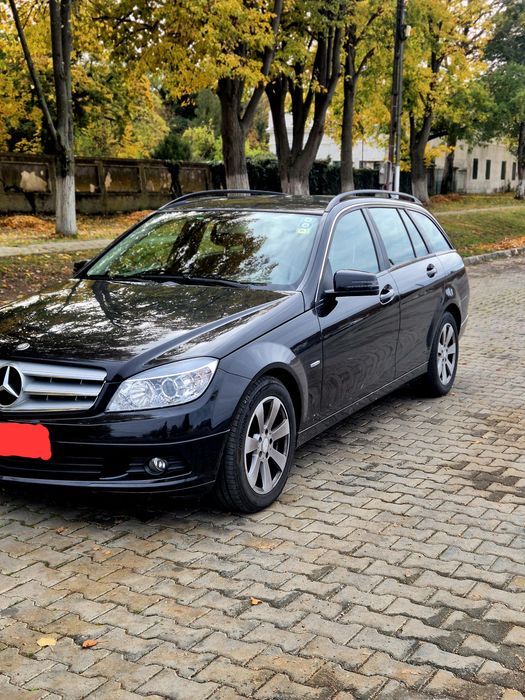 Mercedes C-Class BlueEFFICIENCY 2.2 Diesel – 2011 – înmatriculat RO